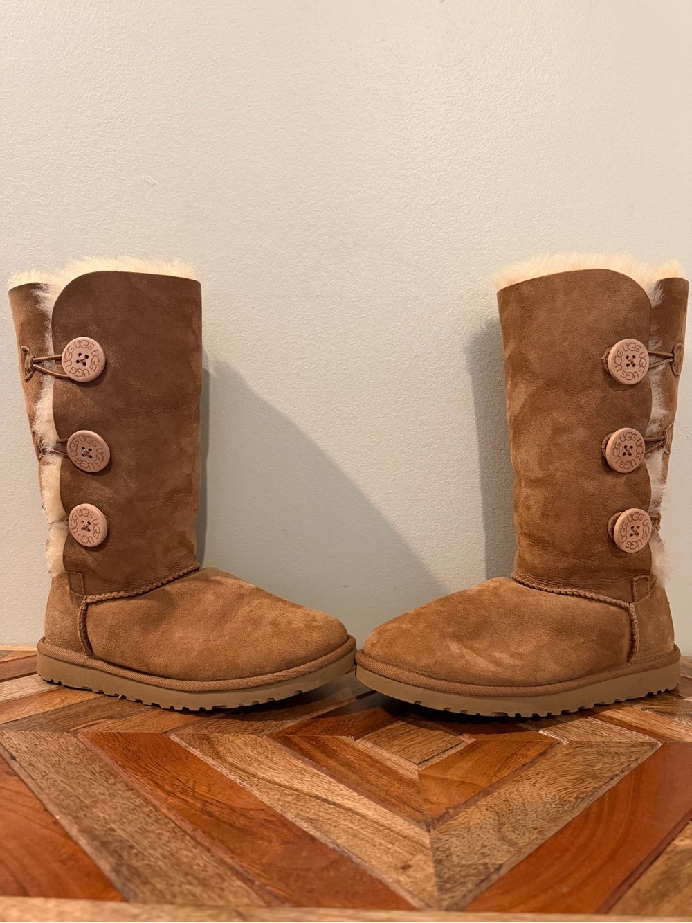 UGG Bailey Button Triplet - Women - Picture 3 of 6